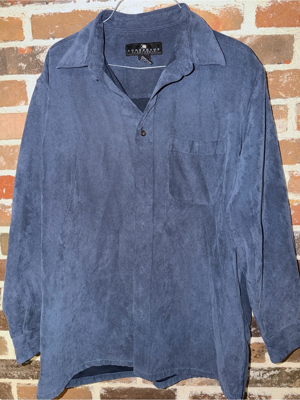 Consensus Men's Navy Blue Long-Sleeve Casual Button-Down Shirt